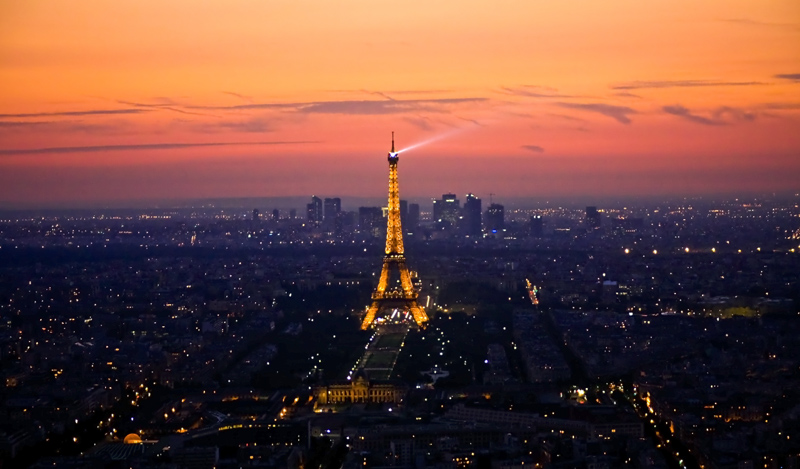 photo "Summer in Paris" tags: city, architecture, landscape, 