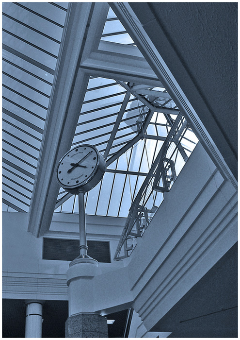 photo "4.10 pm" tags: interior, abstract, 