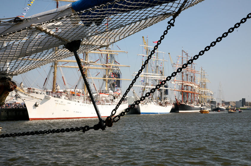 photo "Windships presentation" tags: misc., 