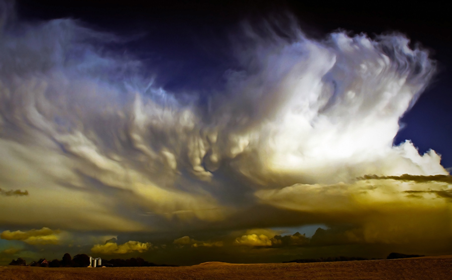 photo "Evil from above" tags: landscape, clouds