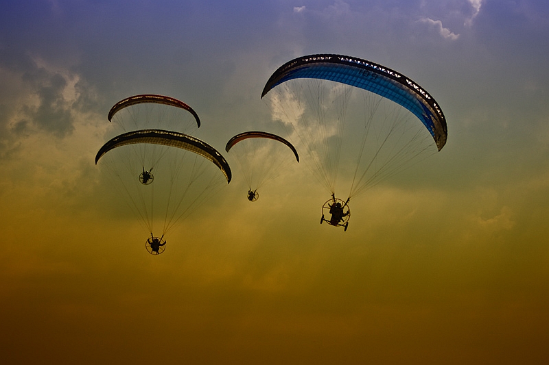 фото "flying hunters..." метки: пейзаж, спорт, облака