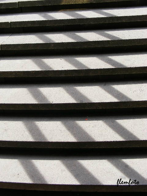 photo "Shadow." tags: architecture, landscape, 