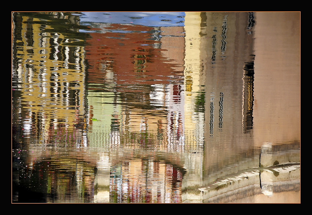 photo "Upside-down Inside Out" tags: abstract, 