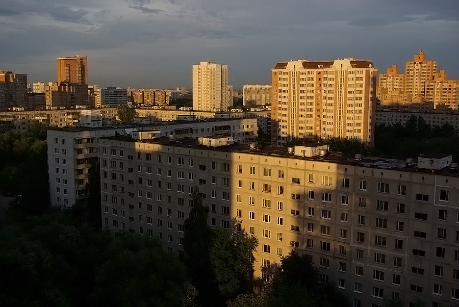 Жизнь в спальных районах. Спальный район. Спальный район Москвы. Спальные районы. Панельные районы Москвы.