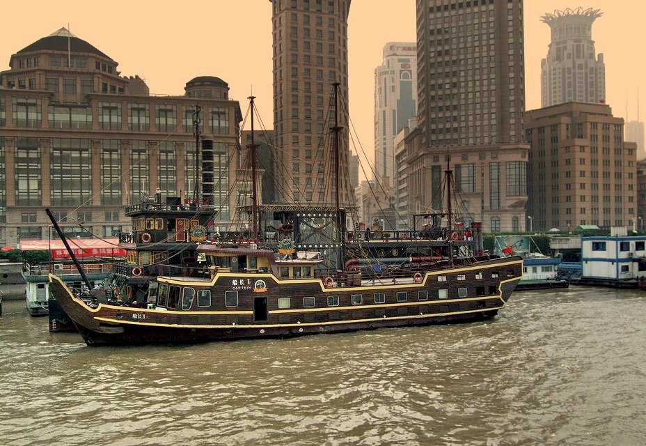 фото "Шанхай: старый корабль на новой набережной ." метки: пейзаж, путешествия, Азия, вода