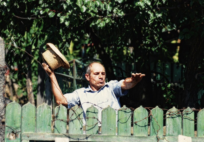 photo "Somewhere in Romania" tags: humor, reporting, 
