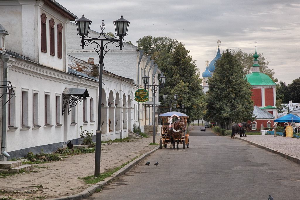 фото "Суздаль. Провинциальная улочка-1" метки: , 