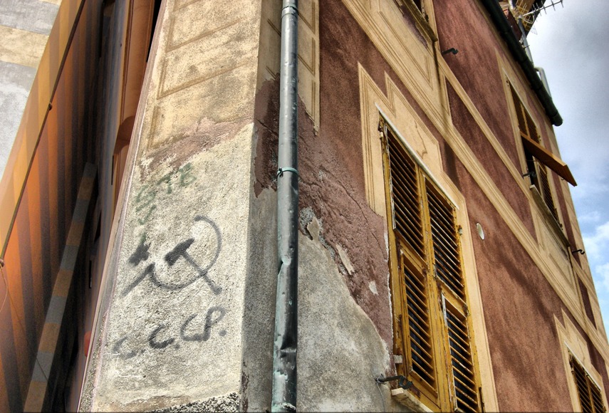 photo "C.C.C.P. d'Italia" tags: city, reporting, 