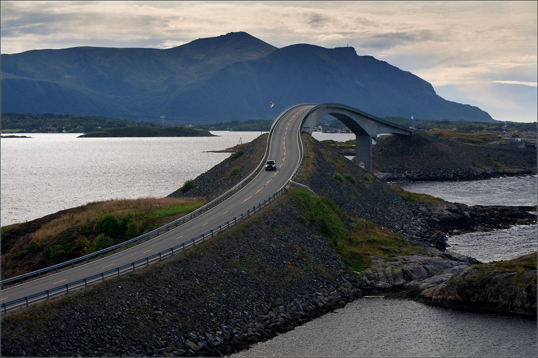 photo "Atlantic road" tags: travel, landscape, Europe