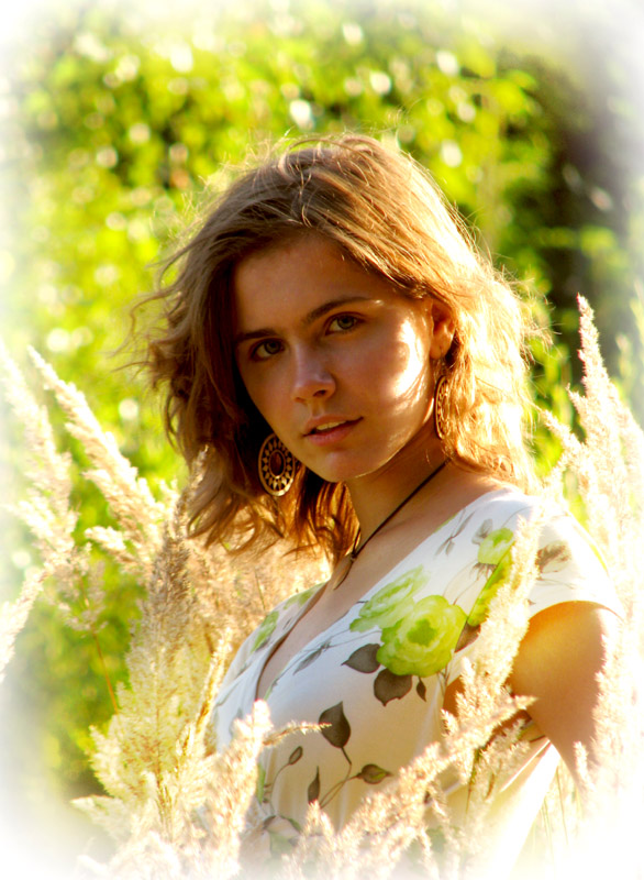 photo "..." tags: portrait, woman