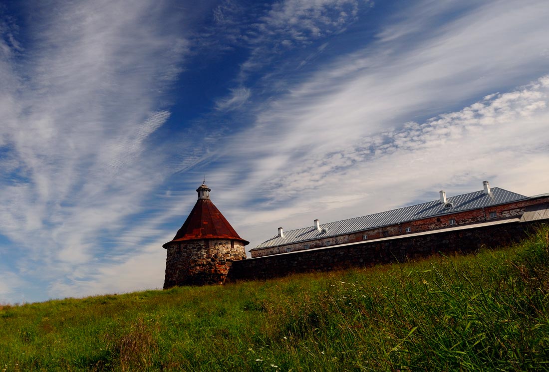 photo "***" tags: architecture, landscape, clouds