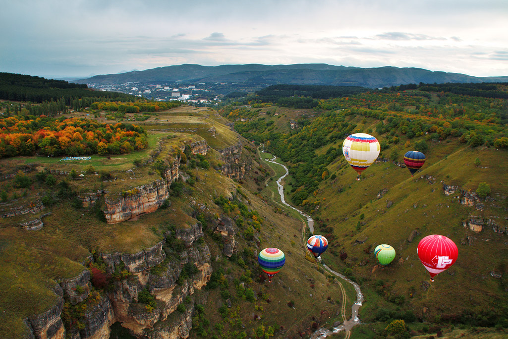 photo "Above gorge" tags: landscape, reporting, mountains