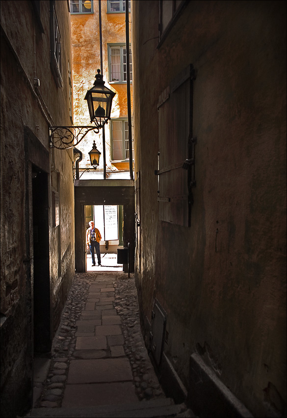 photo "in the narrow streets of Stockholm" tags: city, travel, Europe