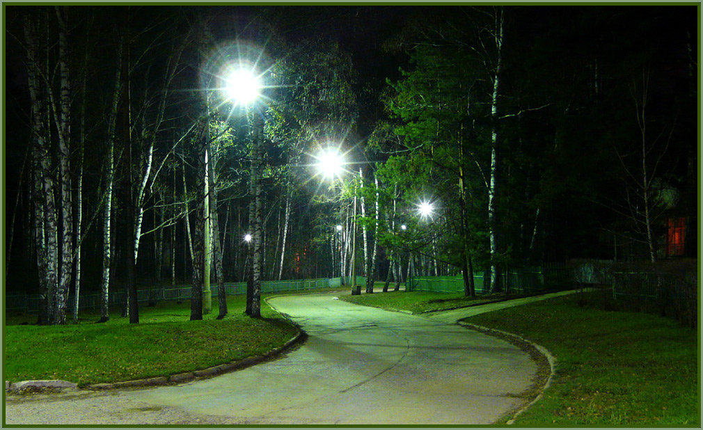 photo "quiet street" tags: landscape, night