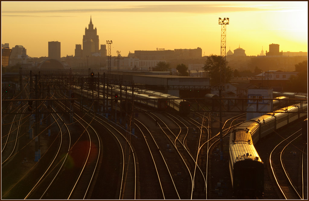 photo "Kiev vokzal.Moskva" tags: city, 