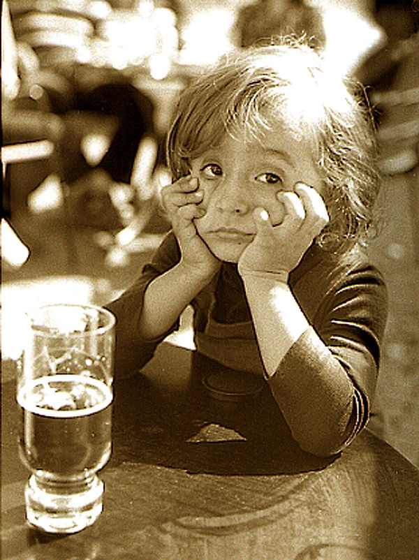 фото "Пить или не пить" метки: портрет, дети