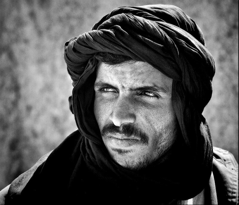 photo "Youssef, the nomad" tags: portrait, black&white, man