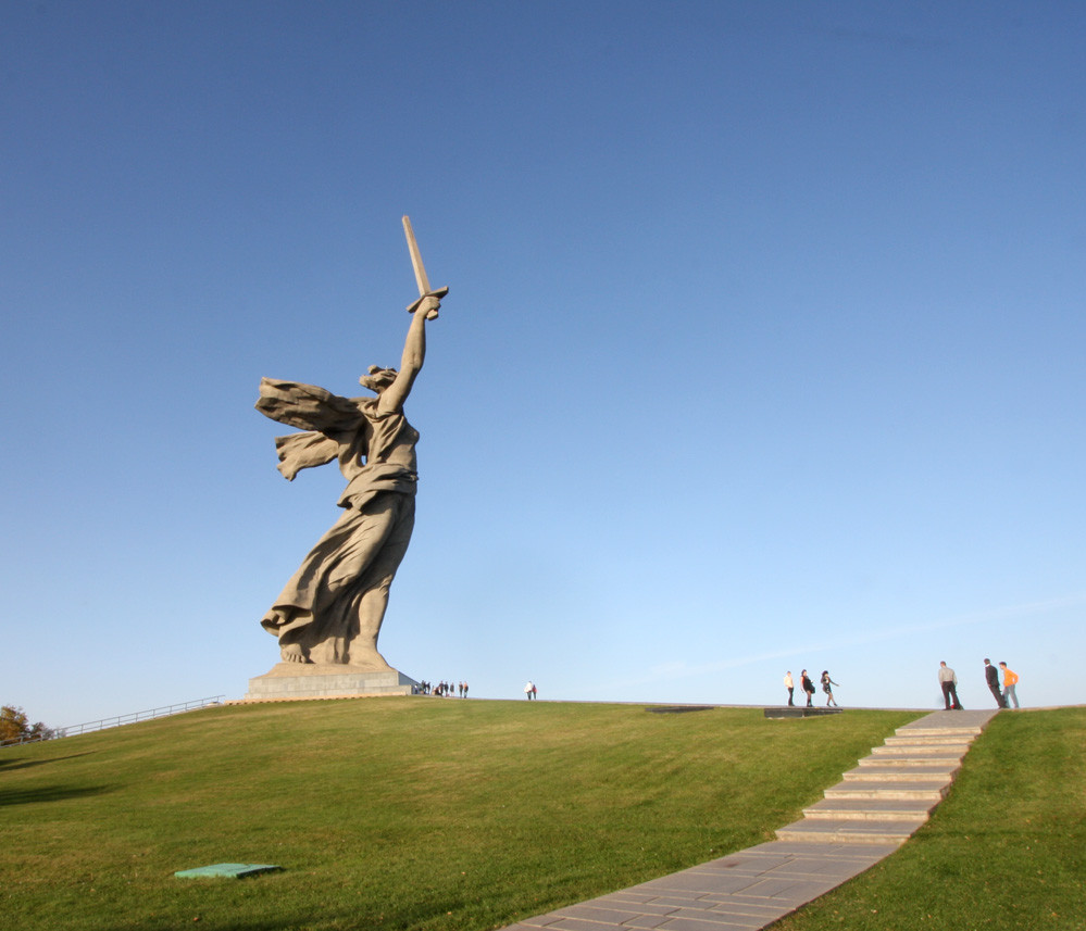 фото "Мамаев курган . Волгоград .." метки: , 