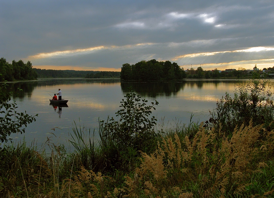 photo "September fishing (2)" tags: landscape, autumn, water