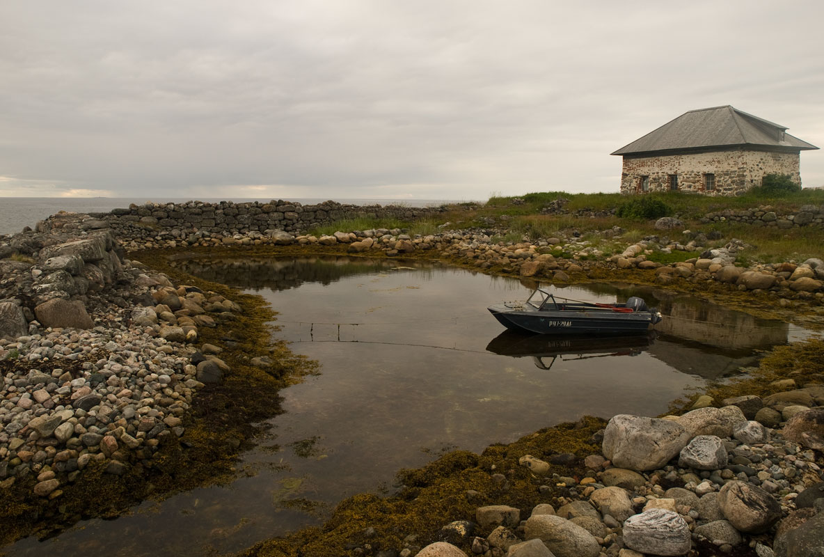 photo "***" tags: landscape, architecture, water