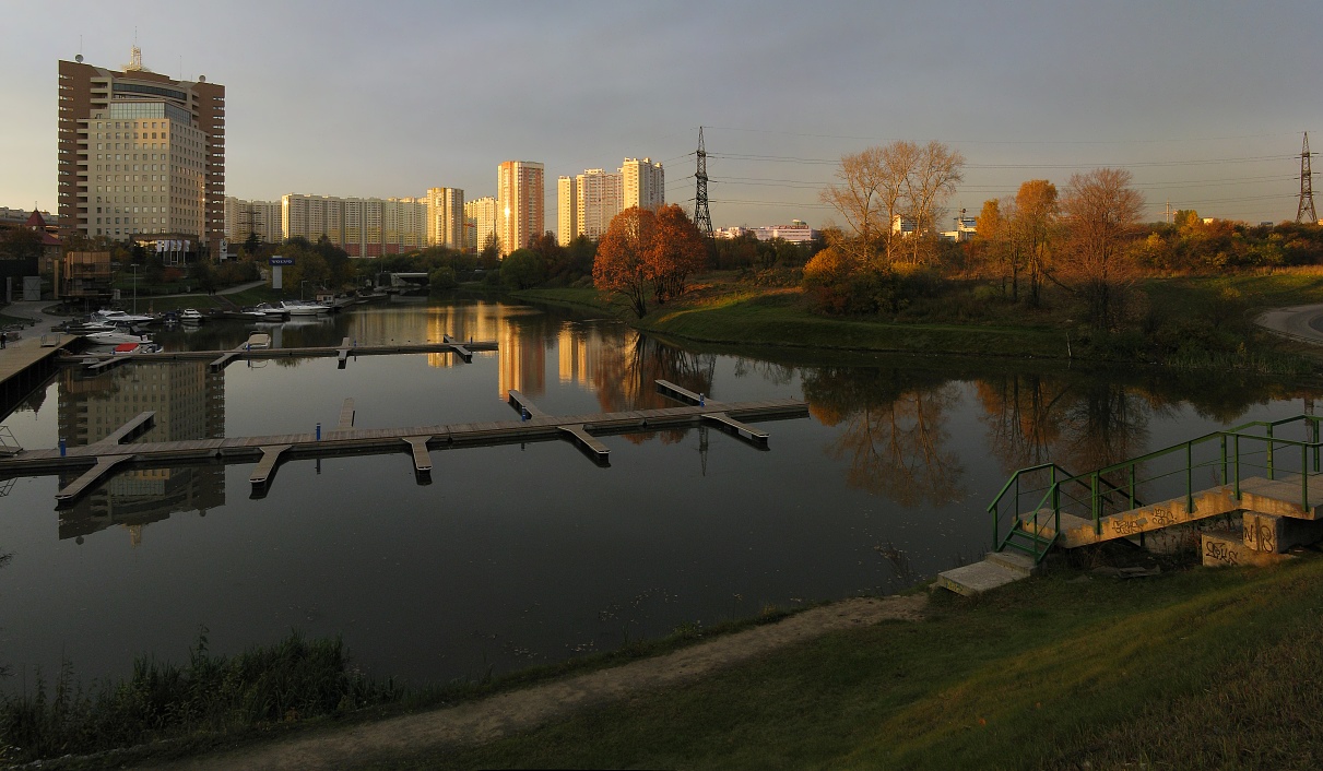 photo "Autumn in October" tags: landscape, panoramic, architecture, autumn