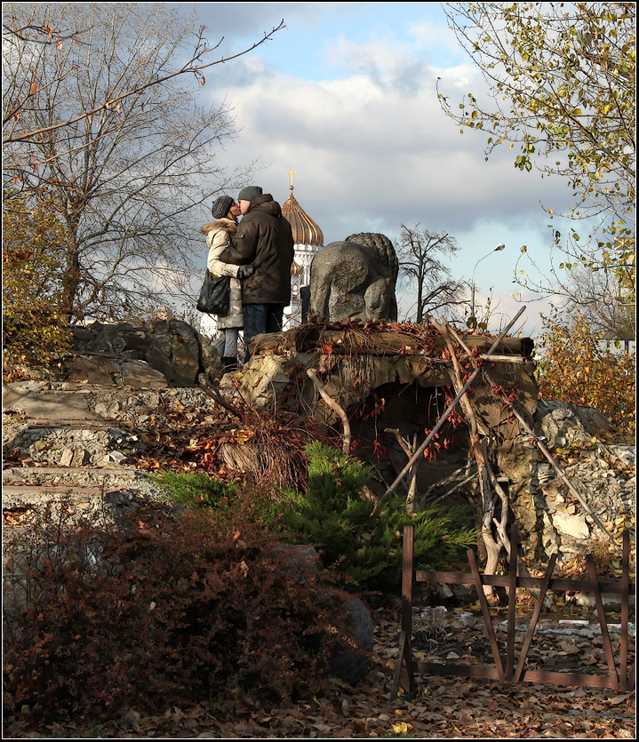 photo "Autumn kiss" tags: city, landscape, autumn