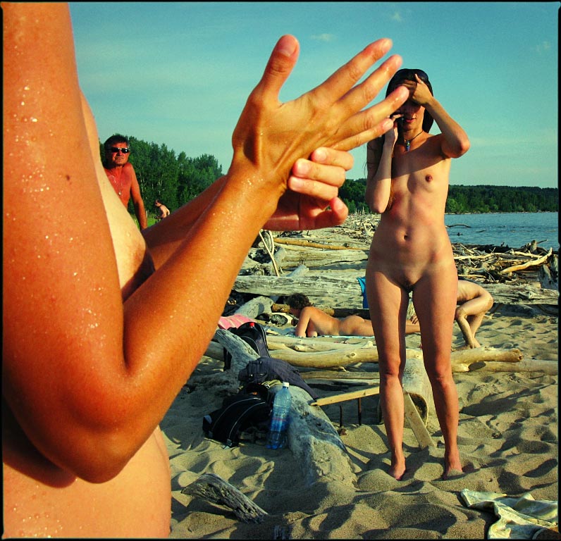 photo "Beach Voyeur Overlapping" tags: nude, genre, 