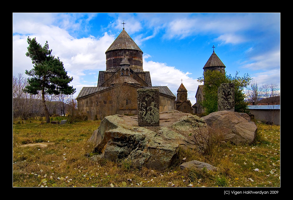 photo "Kecharis...autumn" tags: architecture, travel, landscape, 