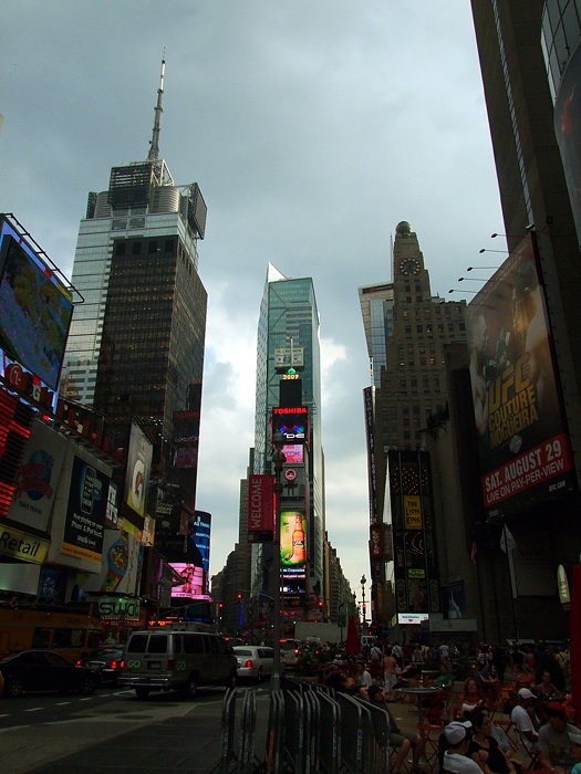 photo "The evening condescends to Broadway." tags: travel, city, North America