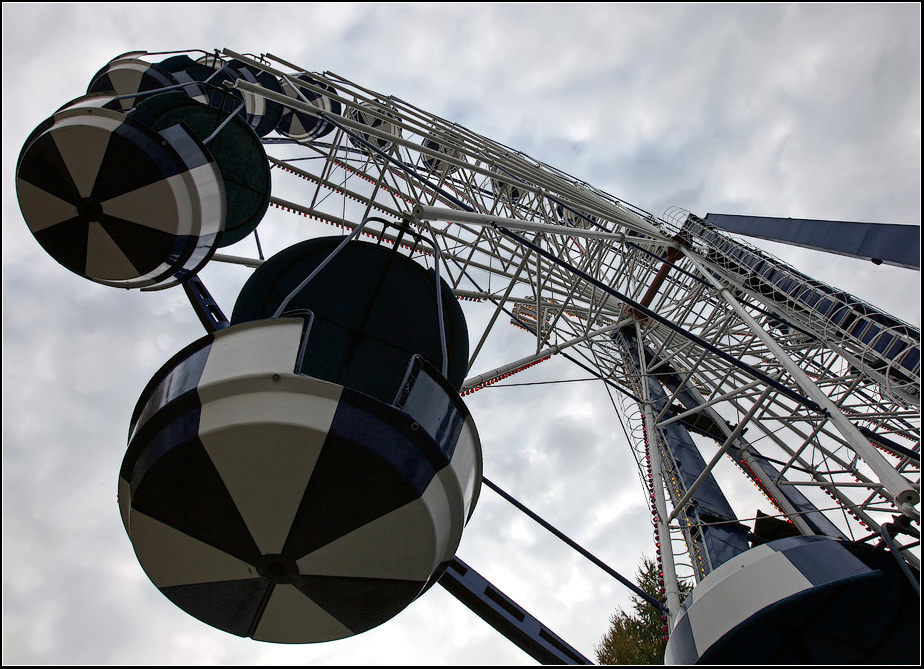 photo "Ferris Wheel" tags: city, misc., 