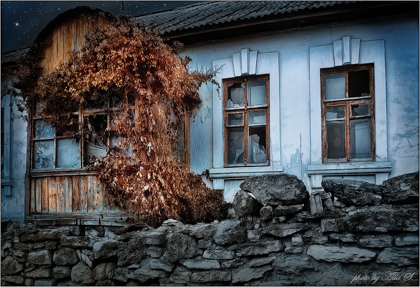 фото "Старый заброшенный дом" метки: архитектура, фрагмент, пейзаж, 