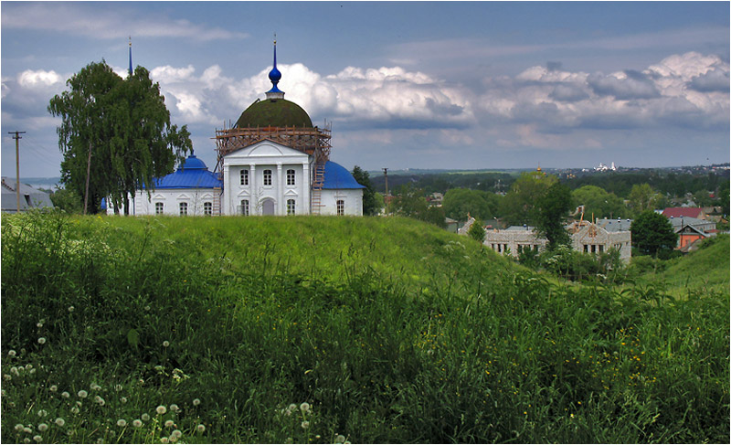 photo "In harmony with nature ..." tags: architecture, landscape, summer