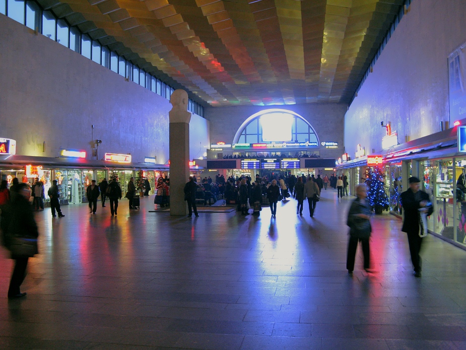 photo "Leningragsky railway station building" tags: city, interior, 