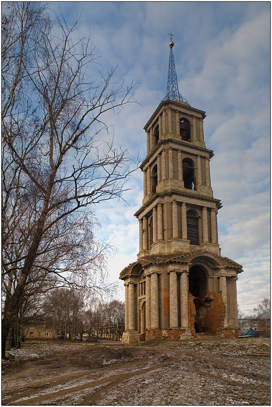 photo "Belltower of Venev. From a series "Desolation"" tags: architecture, travel, landscape, Europe