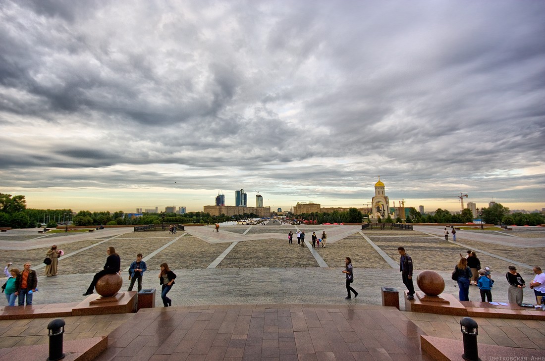 фото "***" метки: город, архитектура, Москва, здание, люди, облака