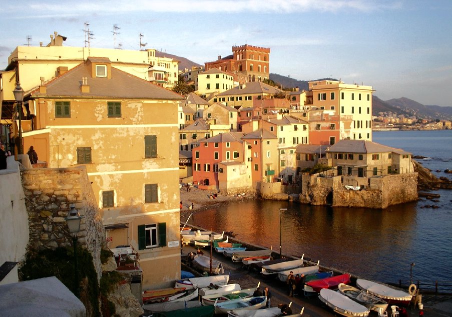 photo "Boccadasse, in Genoa" tags: landscape, water