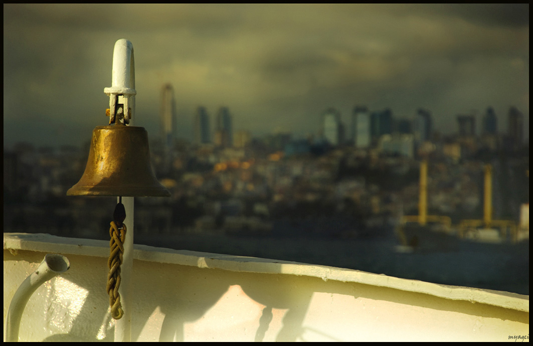 photo "ship bell" tags: landscape, water