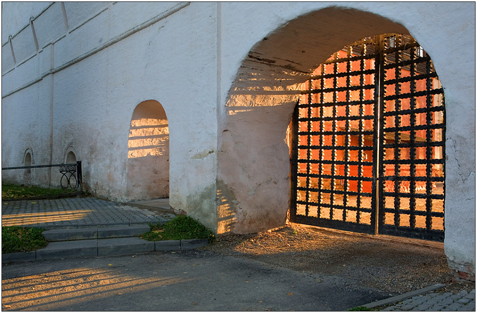 photo "Fertile light" tags: architecture, travel, landscape, Europe