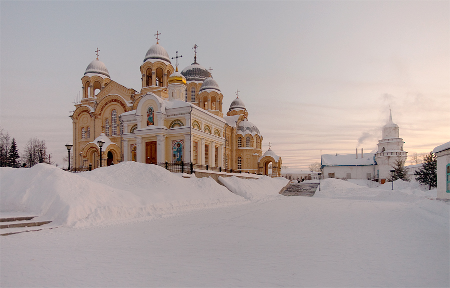 photo "Sunset in monastery. -30C!" tags: architecture, landscape, winter