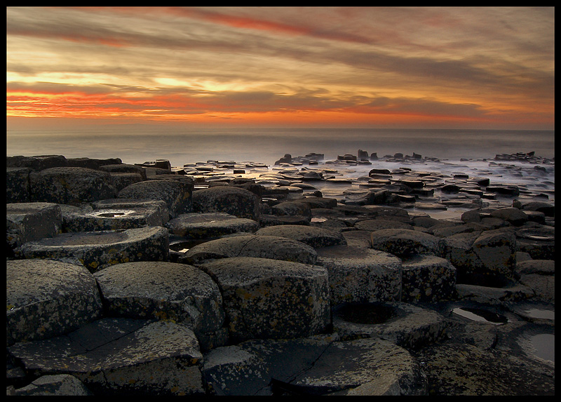 photo "Giant's Causeway" tags: landscape, sunset, water