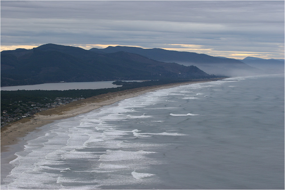 photo "Graphycs of the Winter" tags: landscape, clouds, water