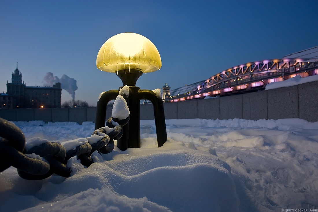 photo "***" tags: city, Moscow, bridge, lamp, night, winter