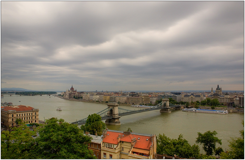 photo "The lead sky " of Budapest" tags: travel, landscape, Europe, clouds