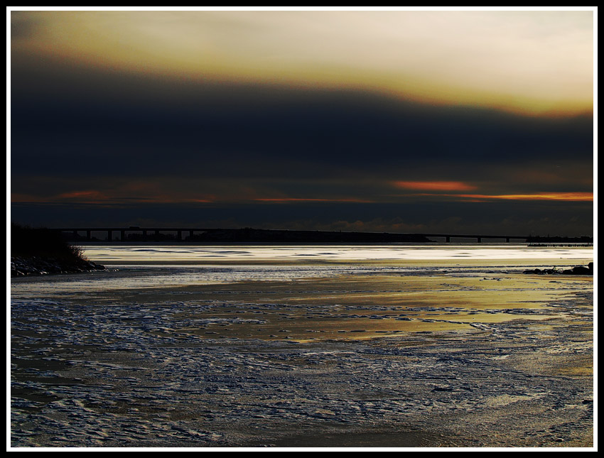 photo "Winter evening over done ?" tags: landscape, winter