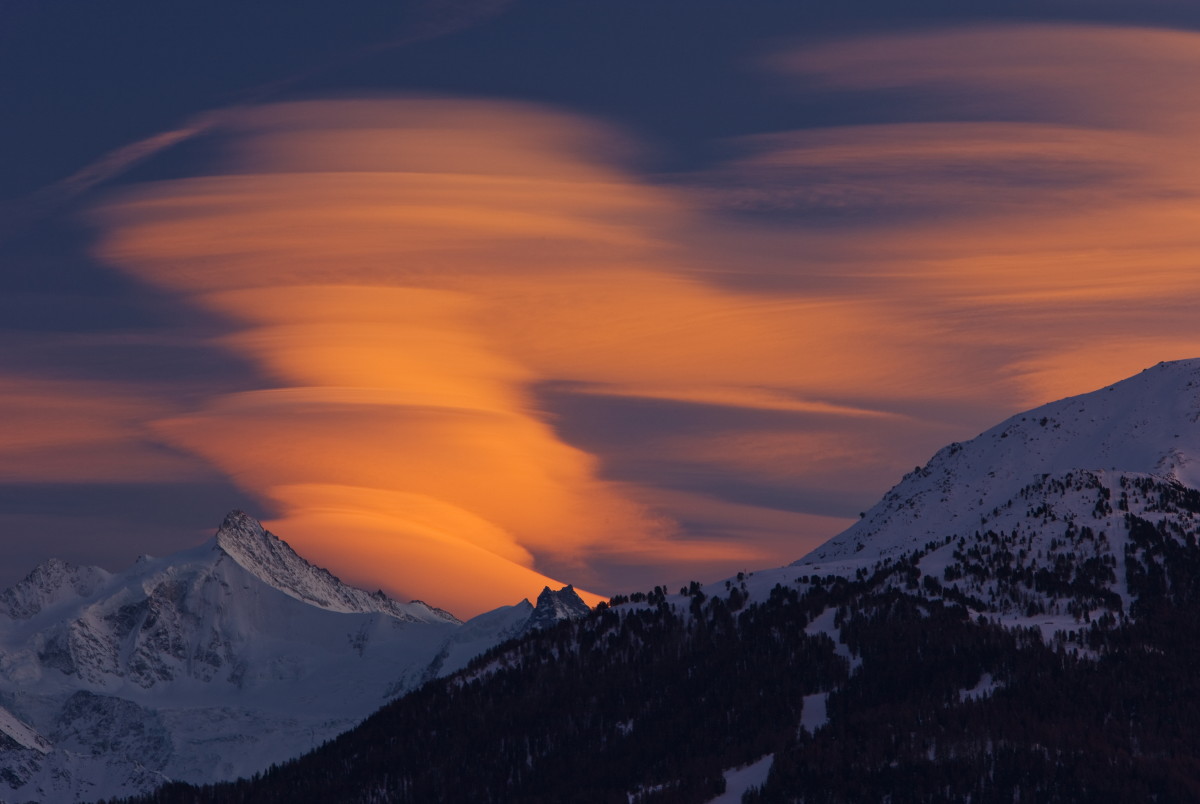 photo "Radiance" tags: landscape, clouds, mountains