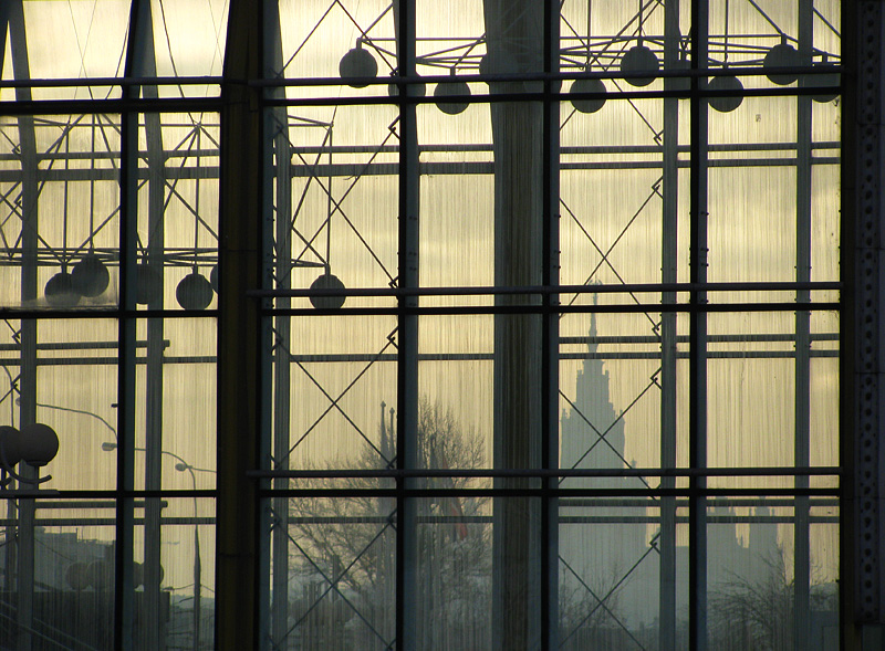photo "Through the glass .... space and time" tags: , 