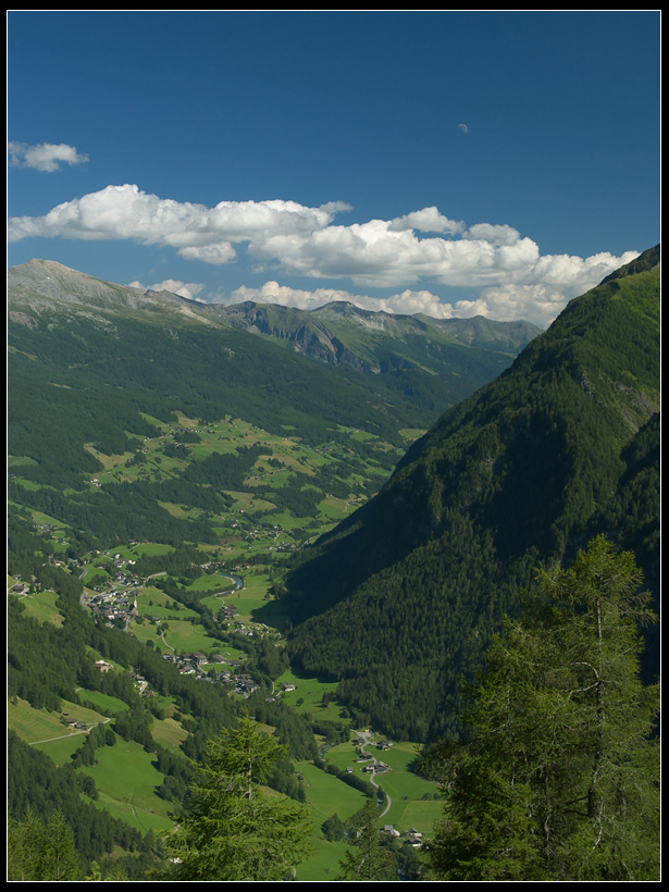 фото "Beautiful view of the Heiligenblut" метки: пейзаж, горы, лес