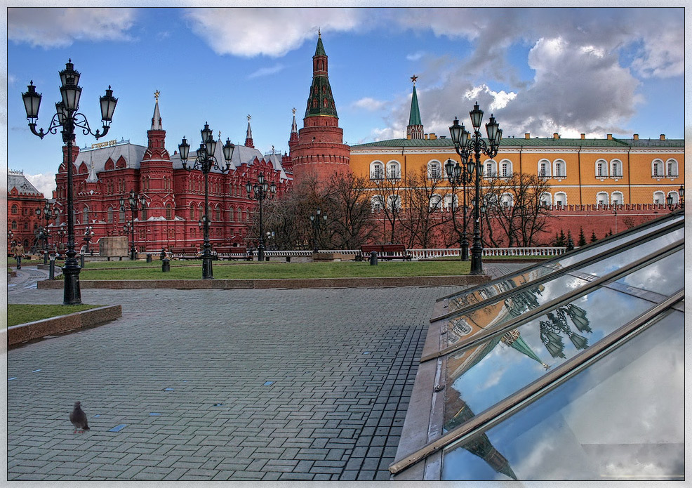 photo "Moscow reflection" tags: architecture, city, landscape, 