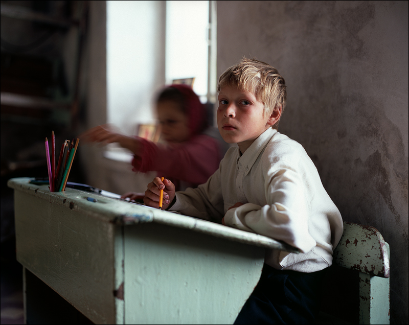 photo "Lesson of drawing at Sunday school" tags: portrait, travel, Europe