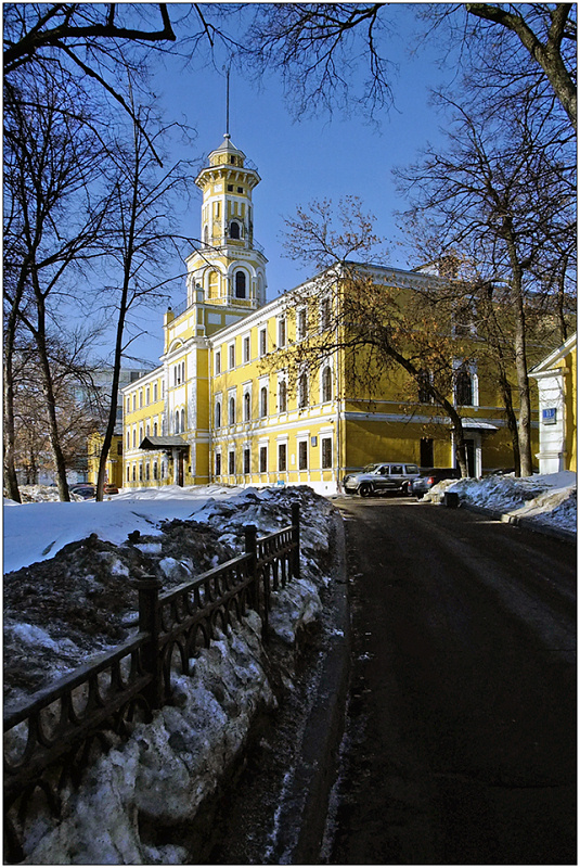 photo "Suschevskaiy's Police department" tags: architecture, travel, landscape, Europe